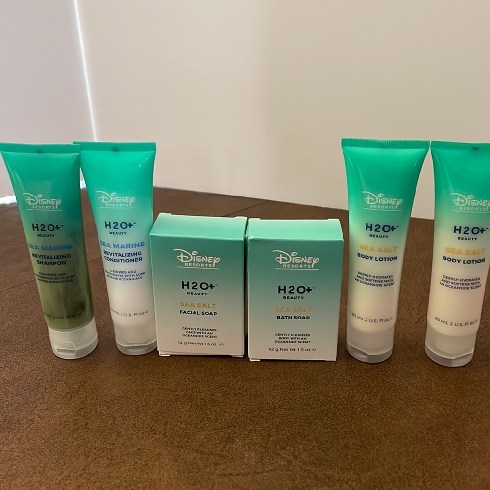 New travel size Disney H2O+ Beauty set